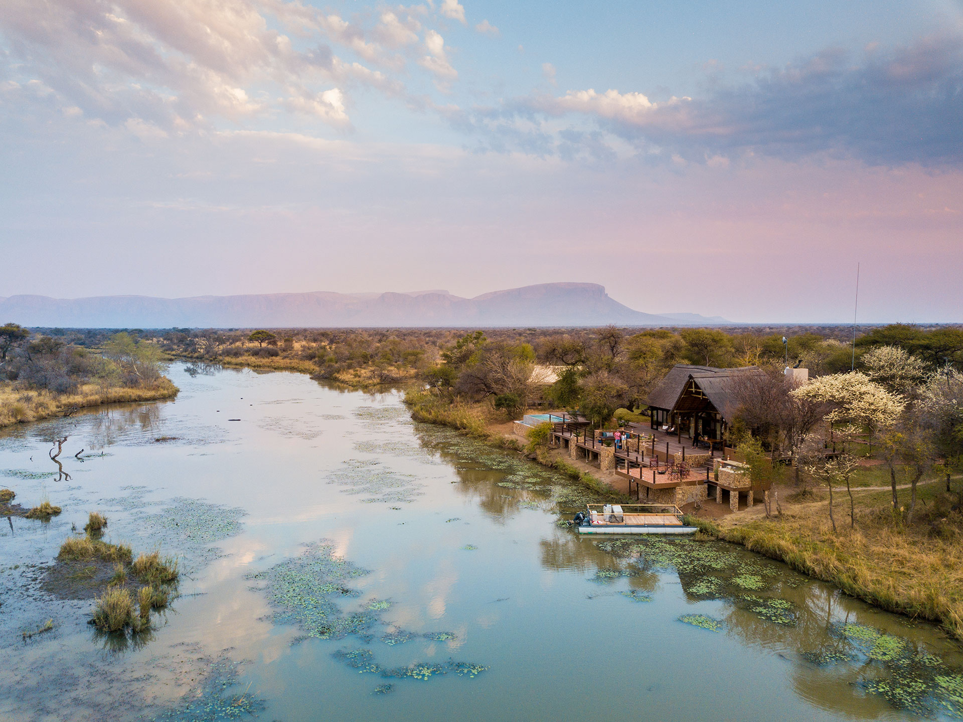 Founders-Camp-By-the-river MARATABA